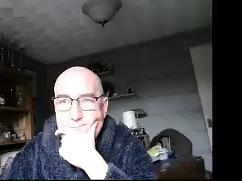 Adamdaddybear online show from December 10, 2024, 9:23 am