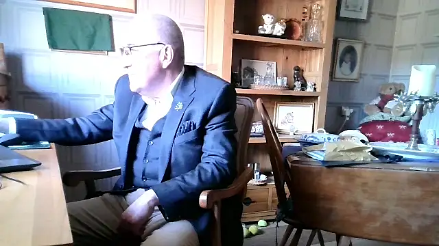 Adamdaddybear online show from January 30, 2025, 2:25 pm