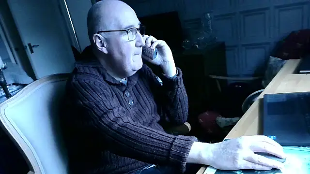 Adamdaddybear online show from February 8, 2025, 12:06 pm