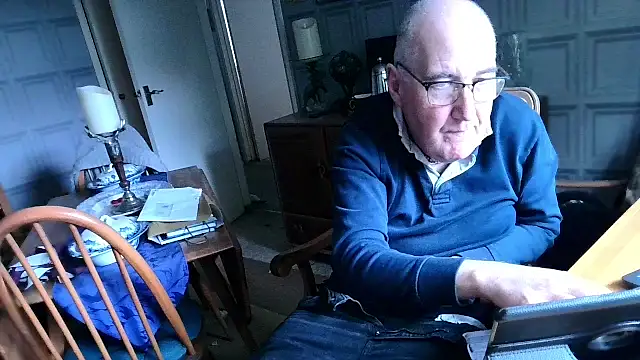 Adamdaddybear online show from February 14, 2025, 1:08 pm