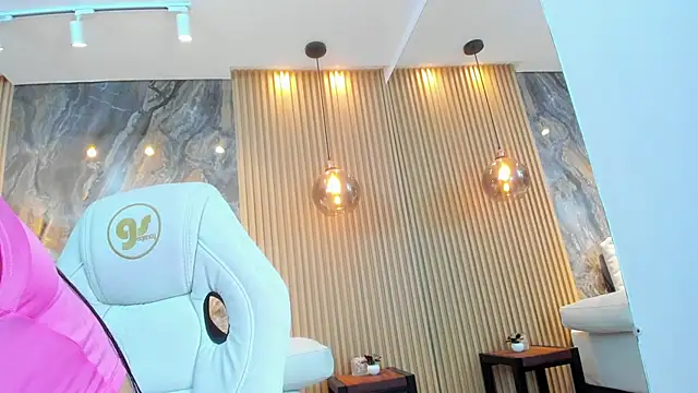 ella harper online show from February 8, 2025, 9:13 am