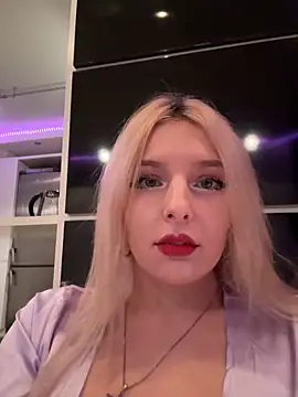 XMelissaX online show from October 10, 2025, 7:24 pm