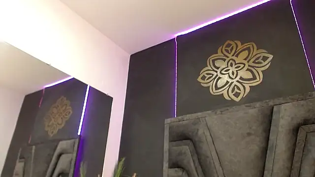 stefany bro online show from November 21, 2025, 11:20 am