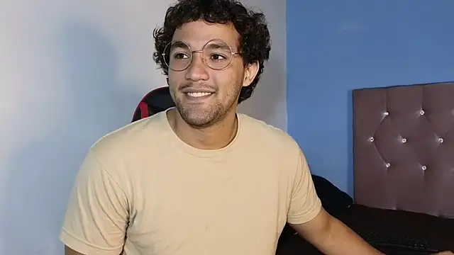 FreyrStyle online show from December 26, 2024, 4:36 pm