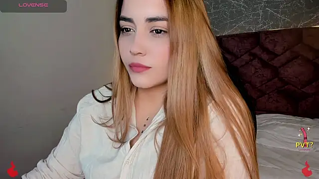 Lucia star   online show from December 12, 2024, 6:42 pm