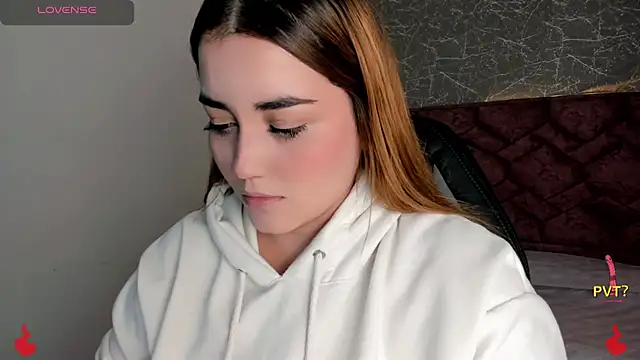 Lucia star   online show from January 9, 2025, 7:50 pm