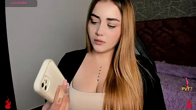 Lucia star   online show from January 16, 2025, 9:19 pm