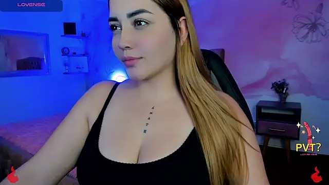 Lucia star   online show from March 4, 2025, 3:22 am