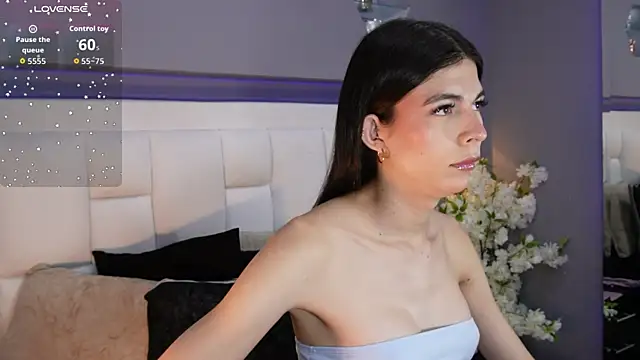 CuteAri online show from May 22, 2026, 8:14 pm