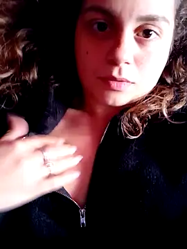 ItalianiMuli online show from December 14, 2024, 3:15 pm