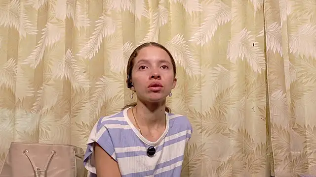 sweetdam12 online show from September 10, 2025, 3:01 pm