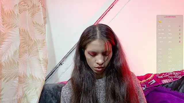 sweetdam12 online show from April 17, 2026, 7:17 pm