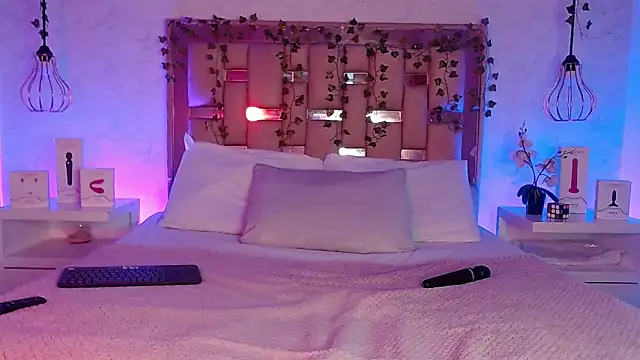 GigiVolkova online show from September 15, 2025, 6:41 pm