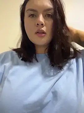 SabrinaVega online show from June 4, 2026, 5:35 am