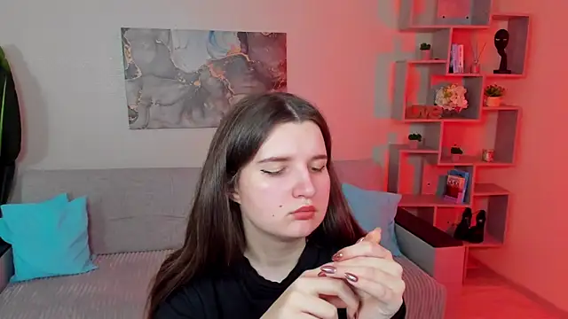 BonneyLove online show from February 13, 2026, 5:42 pm