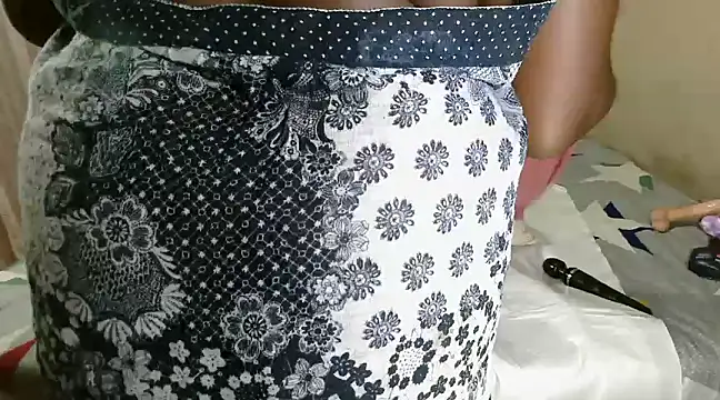 WetwetPussy31 online show from January 26, 2025, 8:13 pm