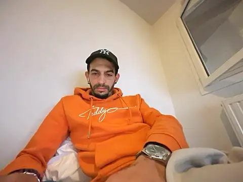 Rebeu313 online show from November 5, 2025, 4:40 pm