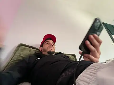 Rebeu313 online show from March 8, 2026, 1:15 pm