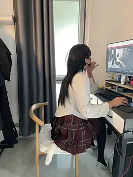 Snapshot of AwakeSubtitle chatting on October 25, 2025, 8:00 am AwakeSubtitle online show from October 25, 2025, 8:00 am