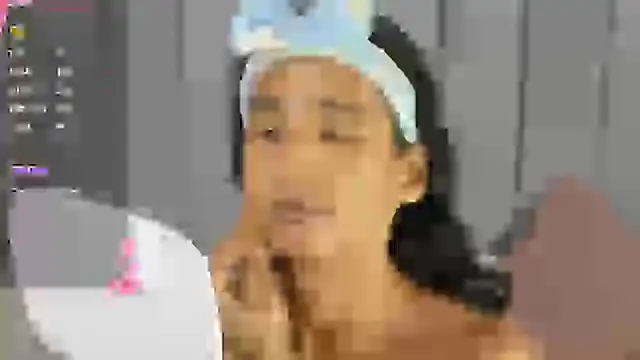 skyyfoxpraga online show from January 26, 2025, 4:09 pm