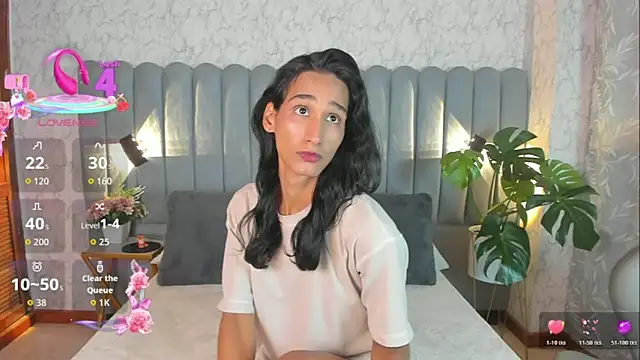 skyyfoxpraga online show from November 18, 2025, 12:09 pm