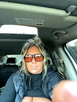 sunshinekisses online show from November 24, 2025, 8:30 pm