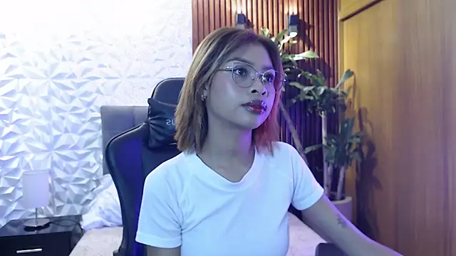 Perla prg online show from February 25, 2025, 2:00 pm