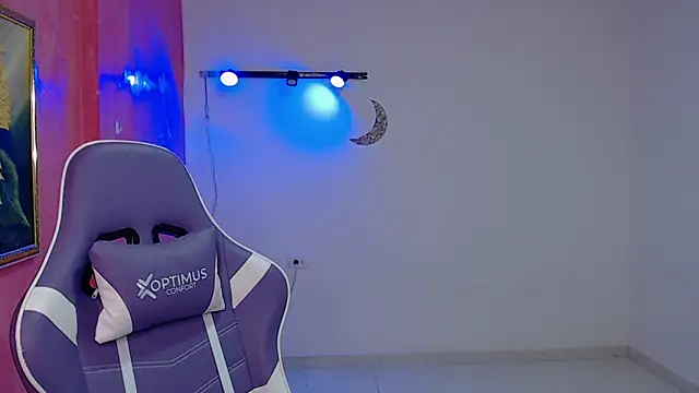 Snapshot of Dolce--Mia---Bianchi__07 chatting on December 9, 2024, 7:28 am Dolce--Mia---Bianchi  07 online show from December 9, 2024, 7:28 am