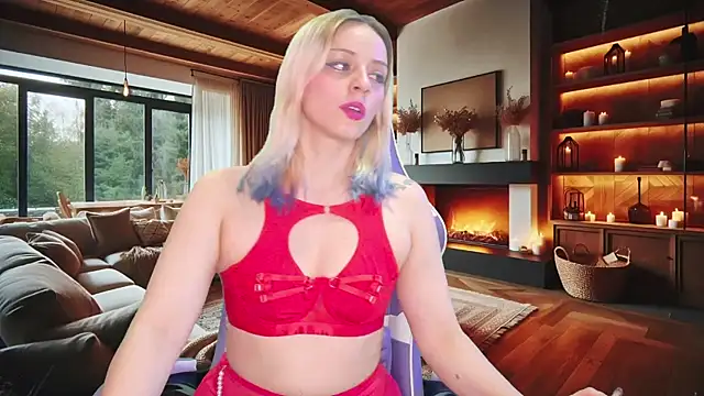 Snapshot of Dolce--Mia---Bianchi__07 chatting on January 16, 2025, 9:08 pm Dolce--Mia---Bianchi  07 online show from January 16, 2025, 9:08 pm