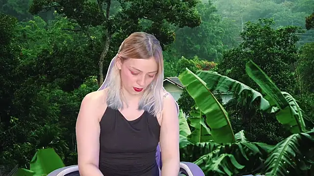 Snapshot of Dolce--Mia---Bianchi__07 chatting on January 27, 2025, 2:31 am Dolce--Mia---Bianchi  07 online show from January 27, 2025, 2:31 am