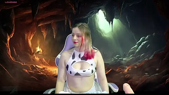 Snapshot of Dolce--Mia---Bianchi__07 chatting on February 20, 2025, 1:14 am Dolce--Mia---Bianchi  07 online show from February 20, 2025, 1:14 am