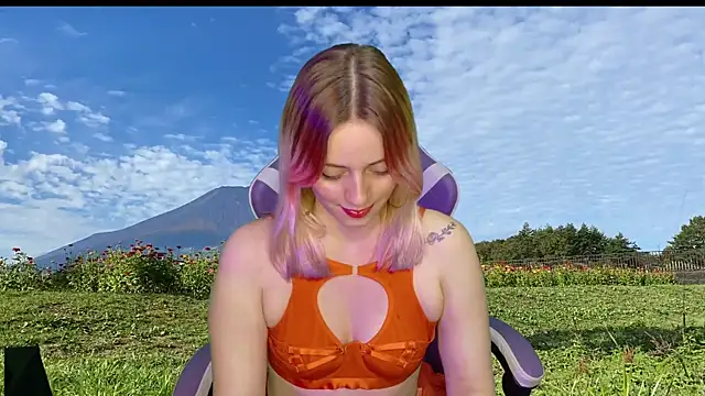 Snapshot of Dolce--Mia---Bianchi__07 chatting on March 1, 2025, 8:02 am Dolce--Mia---Bianchi  07 online show from March 1, 2025, 8:02 am