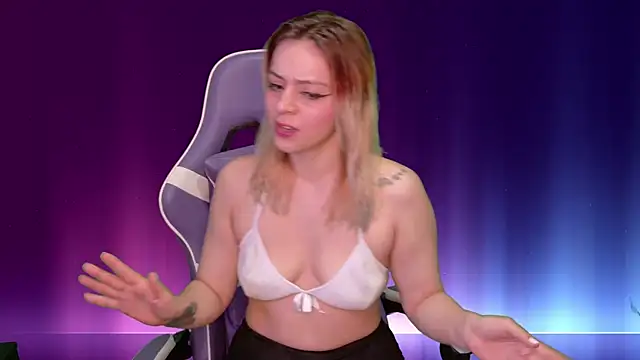 Snapshot of Dolce--Mia---Bianchi__07 chatting on March 18, 2025, 9:31 am Dolce--Mia---Bianchi  07 online show from March 18, 2025, 9:31 am