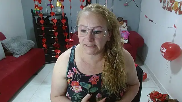 emperabigbootybigass online show from February 14, 2025, 6:40 pm