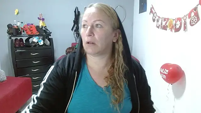 emperabigbootybigass online show from February 22, 2025, 12:08 pm