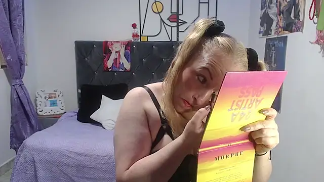 emperabigbootybigass online show from June 3, 2026, 2:33 pm