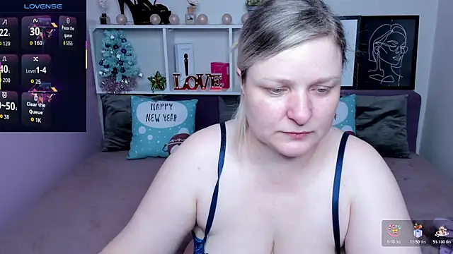 AnnaXCherri online show from December 17, 2025, 3:12 am