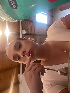 nova lane online show from March 27, 2026, 7:24 pm