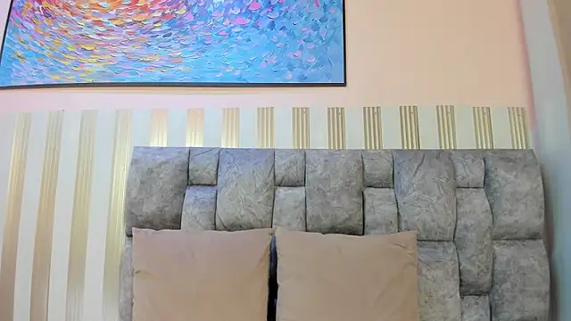 nova lane online show from April 1, 2026, 7:55 pm