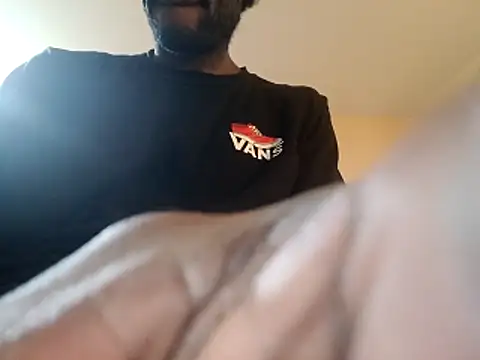 DevinToore online show from October 19, 2025, 5:30 am