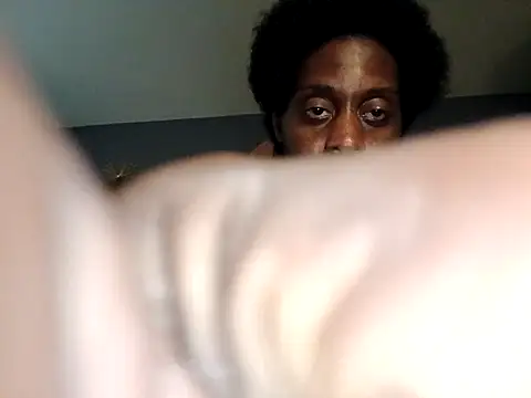 DevinToore online show from November 21, 2025, 9:08 am