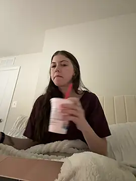 emilycoco online show from March 16, 2026, 3:56 am