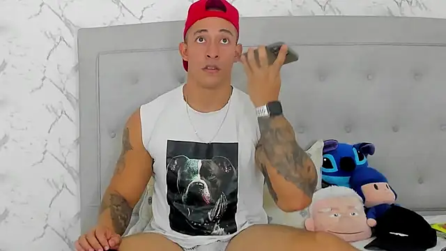 luigiferrara online show from September 20, 2025, 8:54 pm