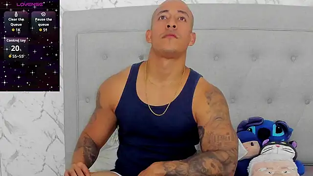 luigiferrara online show from March 30, 2026, 9:49 pm