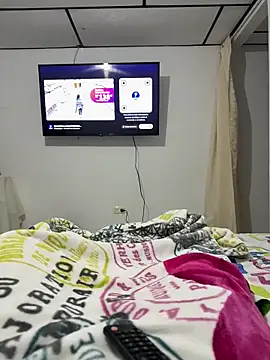 ANYLU19 online show from January 17, 2026, 3:22 am