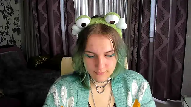 MelaniSep online show from December 2, 2024, 8:41 am