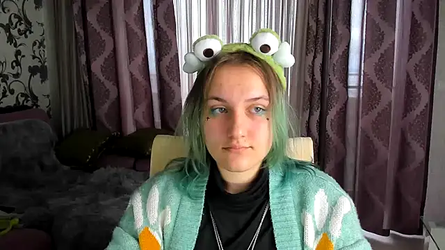 MelaniSep online show from December 3, 2024, 8:49 am