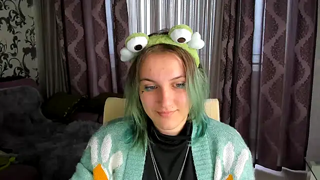 MelaniSep online show from December 3, 2024, 12:27 pm