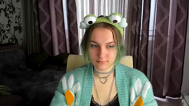 MelaniSep online show from December 5, 2024, 8:22 am