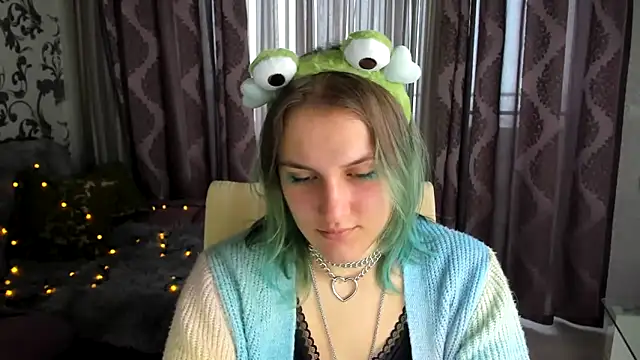 MelaniSep online show from December 7, 2024, 11:51 am